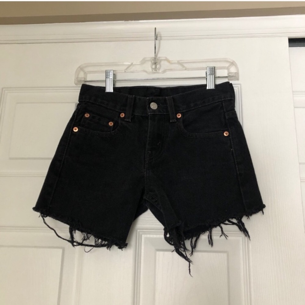 Black Levi's 550 Denim Shorts